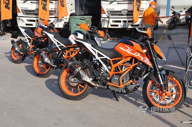 大陆车手豪夺KTM DUKEHANA亚洲区总决赛前三 4.JPG