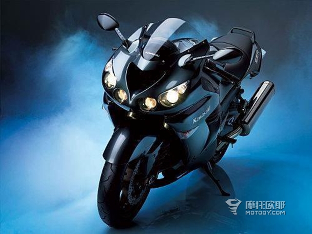 她是能合法上路的最大排量跑车——川崎六眼魔神 ZX-14R 10